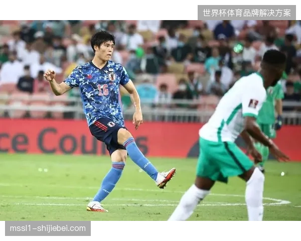 富安健洋领衔的五大联赛级后防线，为森保一提供了应对不同攻击风格的战术资本